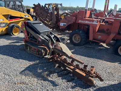 2016 Toro Dingo 22324 Skid Steer Trancheuse