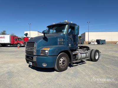 2021 Mack AN42T 4x2 トラックトラクター（S/A）