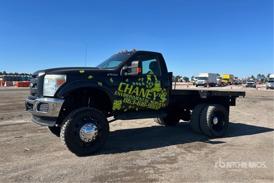 2011 Ford F-350 4x4 Ciężarówka z płaską platformą