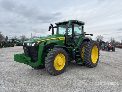 2023 John Deere 8R 250 4WD Tractor