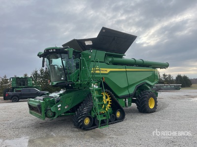 2021 John Deere X9 1000 4x4 Combine Harvester