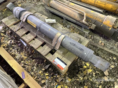 LH Boom Hydraulic Cilinder