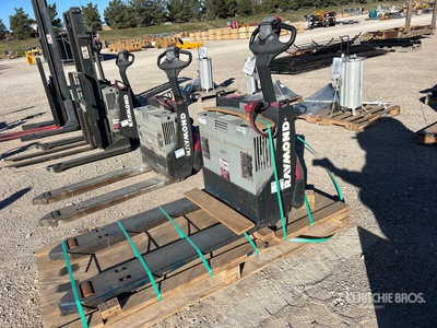 2018 Raymond 6210-S25TN 4200 lb Electric Vérins de châssis