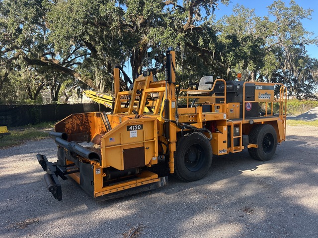 2019 LeeBoy 4130 Road Widener 2019 LeeBoy 4130 Road Widener