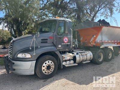 2017 Mack CXU613 6x4 Cabina per trattore stradale