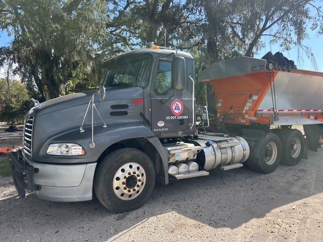 2017 Mack CXU613 6x4 T/A Day Cab Truck Tractor