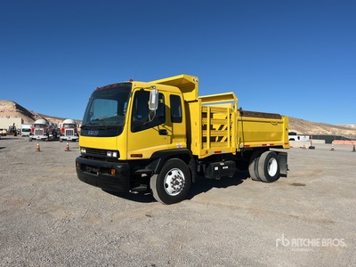 2007 Isuzu T7F 4x2 S/A Dump Truck