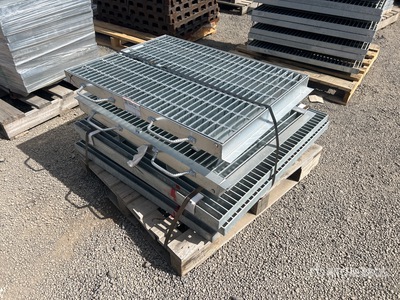 Quantity of 930 mm x 700 mm Grates