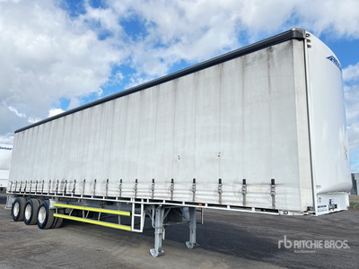 2022 MaxiTrans 13.3 m Tri/A Curtain Side Trailer