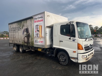 2007 Hino FD1J Hi-Grade 6x2 Curtain Side Truck
