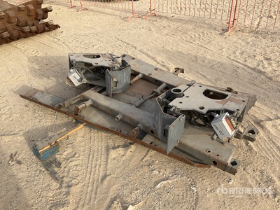 Quantity of (2) Asphalt Paver Screed ادوات صناعية متنوعة