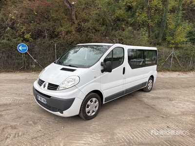 2010 Renault Trafic Minibus Minivan