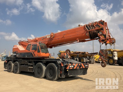 2016 Tadano GR700N-2 70 ton 8x6x8 Grue tout terrain