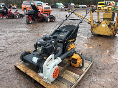 Poulan PRO Walk-Behind Lawn Mower