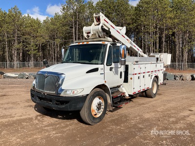 Altec TA41M 41 ft on 2008 International 4400 4x2 Bucket Truck