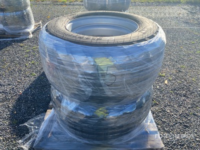 BKT 500/45R - 22,5 Rims and Reifen