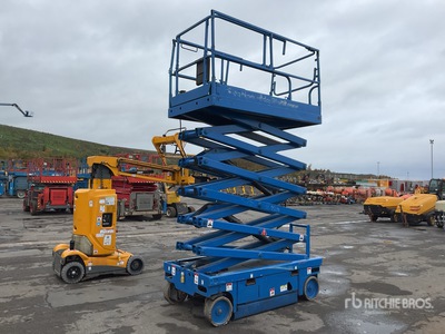 2011 Haulotte Compact 14 Electric Plateforme élévatrice à ciseaux