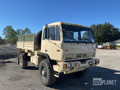2004 Stewart & Stevenson M1078A1 LMTV 4x4 Cargo Truck