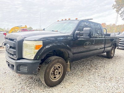 2015 Ford F-250 XL 4x4 Crew Cab Pickup