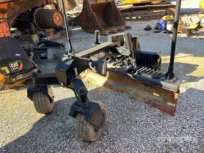 2010 Cat GB124 96 in Skid Steer Grader