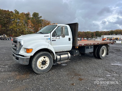 2008 Ford F-750 XL 4x2 Flatbed Truck