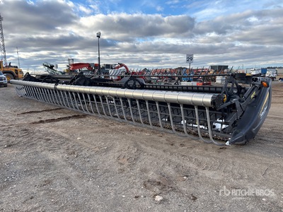 2017 MacDon FD75-S 40 ft Flex Draper Testata mietitrebbia