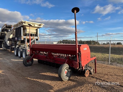 1993 Case IH 5400 14 ft 6 in 3-Point Seed Drill