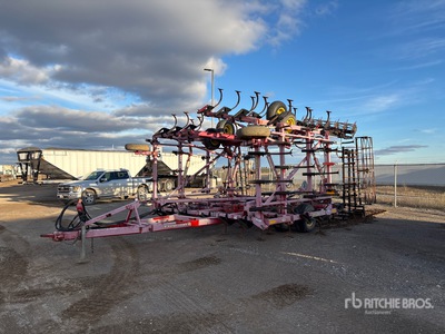 2009 Sunflower 5135 42 ft draw bar Cultivator