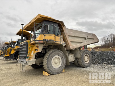 2011 Komatsu HD325 Ciężarówka