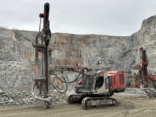 2018 Sandvik DX800R Crawler Mounted Blasthole Drill 2018 Sandvik DX800R Crawler Mounted Blasthole Drill