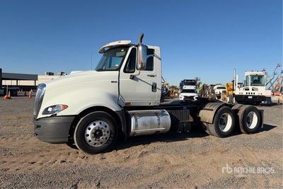 2012 International ProStar+ 122 6x4 3-Achs Sattelzugmaschine