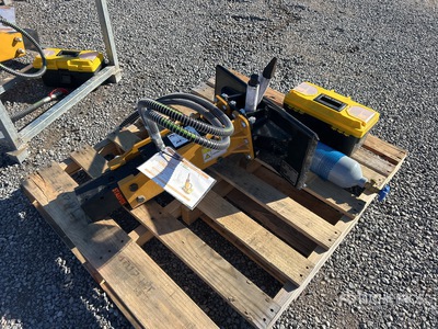 2025 STARVOX SV-BR40 Mini Skid Steer Breaker (Unused)