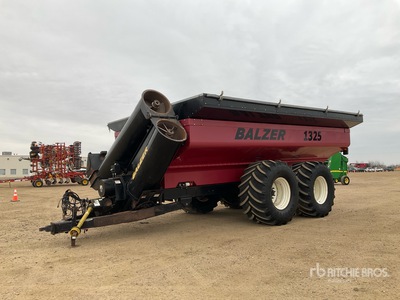 2010 Balzer 1385 1300 bu T/A Carro de granos