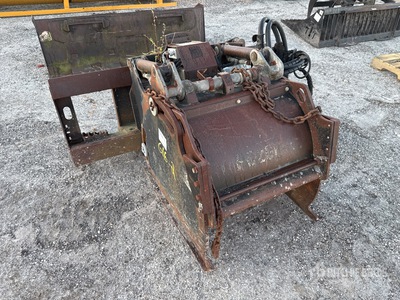 2007 Cat PC 206 28 in スキッドステア プラナー