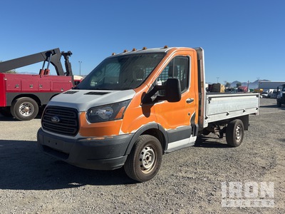 2017 Ford Transit 250 4x2 Camion à Plateau