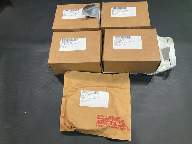 (5) Kampi Components 91.4634.4 Arm Bushing Retainers