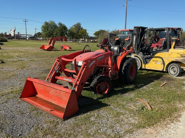 2018 Kubota L2501HST 4WD Utility Tractor (Inoperable)