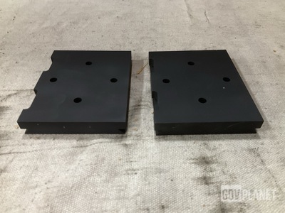 (115) Lockheed Martin 010-5233-001 Mounting Plates