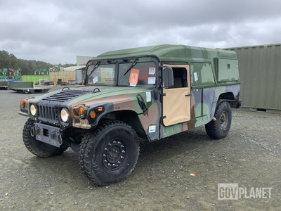 2004 AM General M1097A2 HMMWV 2 Door Hard Top w/Helmet Top