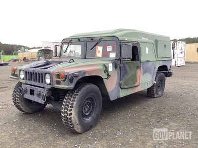2004 AM General M1097A2 HMMWV 2 Door Hard Top w/Helmet Top
