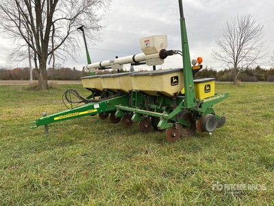 1997 John Deere 1750 6 Row Piantatrice