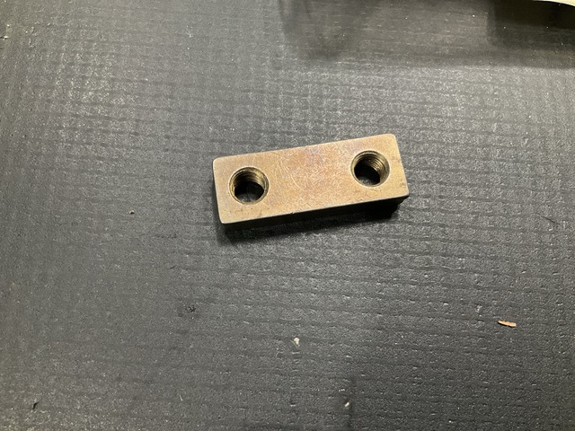 (62) Hamilton Sundstrand 747821-1 Plate Nuts