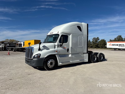 2019 Freightliner Cascadia 125 6x4 T/A Sleeper Truck Tractor