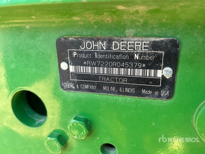 2006 John Deere 7220 4WD Tractor