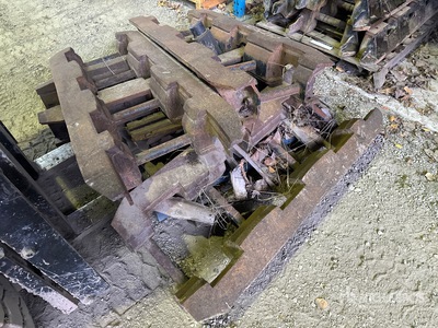 Quantity of Track Levelling Bars - Fits Cat 320D