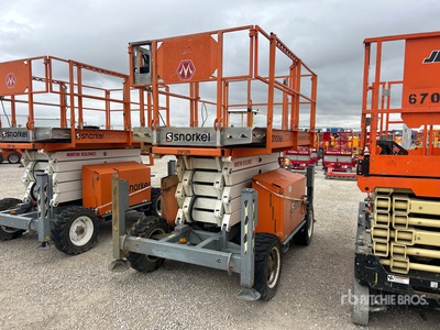 2017 Snorkelift S3370RT 4x4 Diesel Scissor Lift (Inoperable)