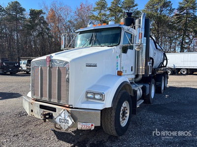 2006 Kenworth T800 3500 gal 8x4 Tanklastzug