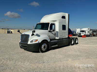 2020 International LT625 6x4 T/A Slaapcabine Trekker