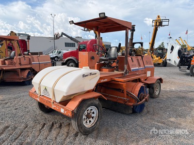 2006 Broce RJ350 Self-Propelled Broom