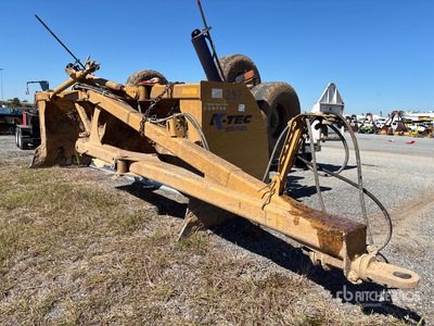 2017 K-TEC 1613FX 192 in Land Leveler